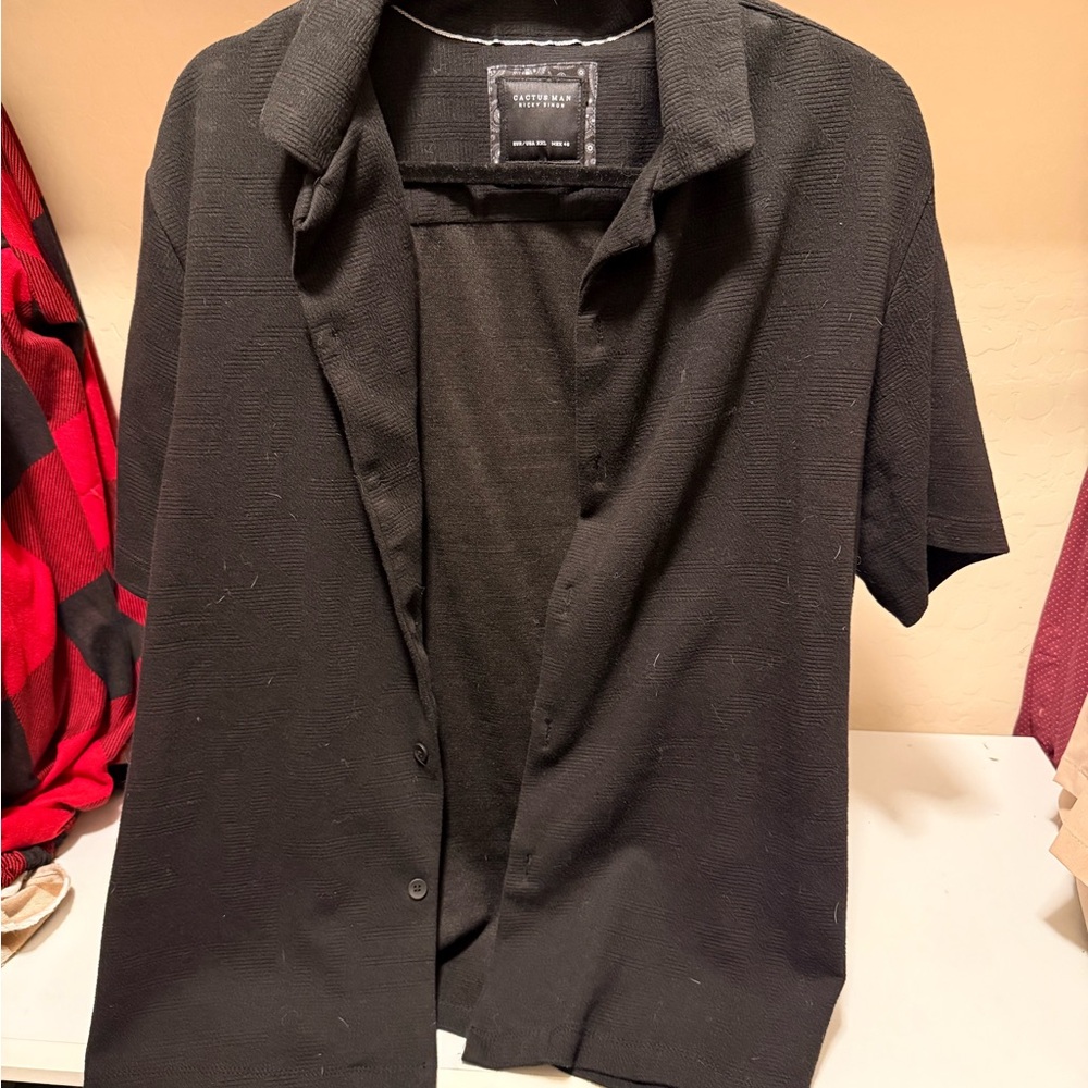 Cactus Man Black Textured Shirt